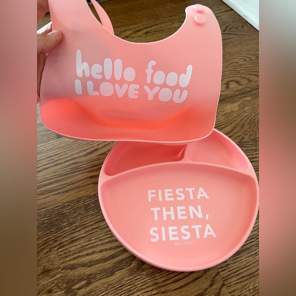 Pink Silicone Bib & Divided Suction Plate Set - Bella Tunno